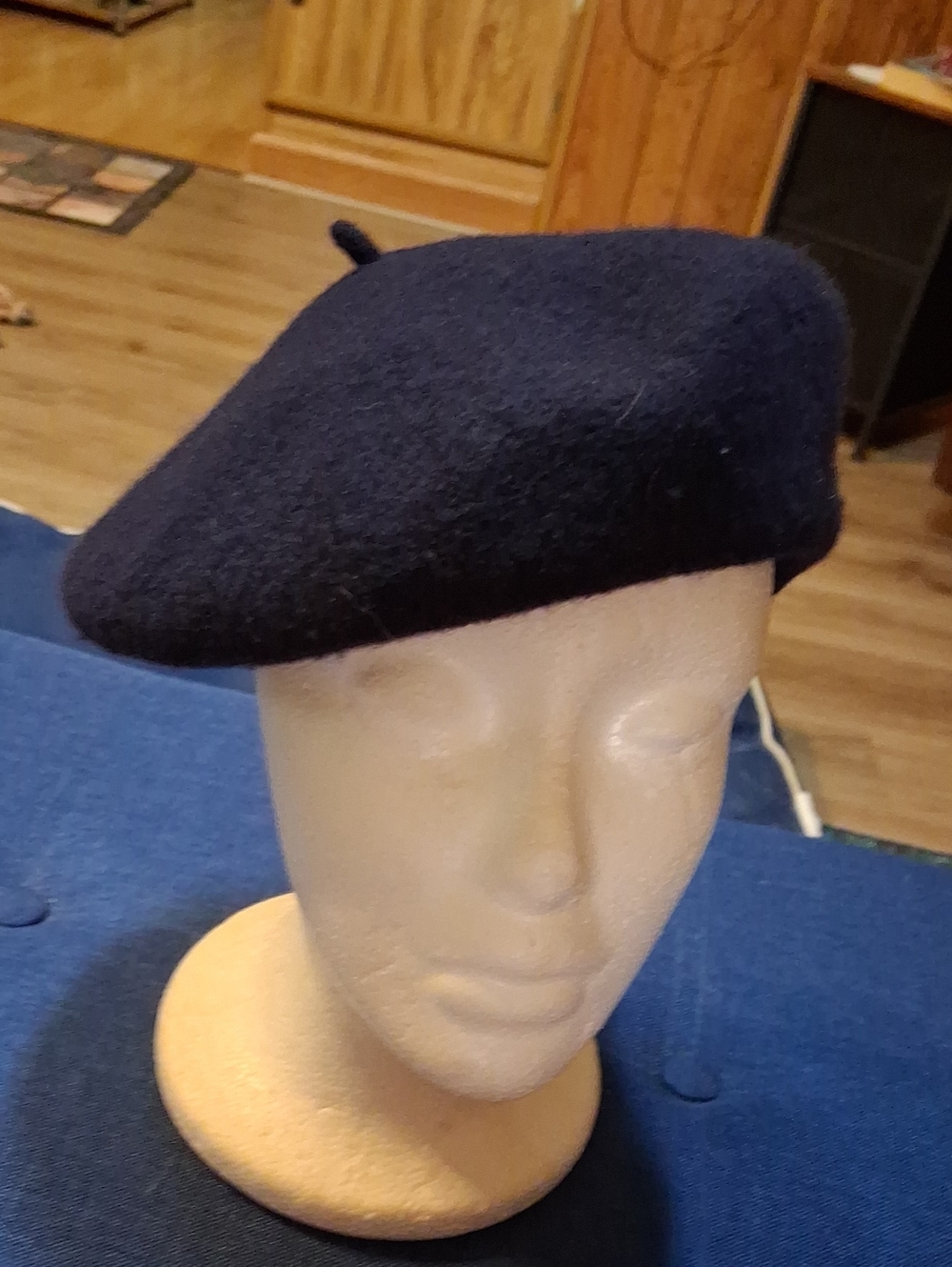 Vintage Classic Navy Wool Beret